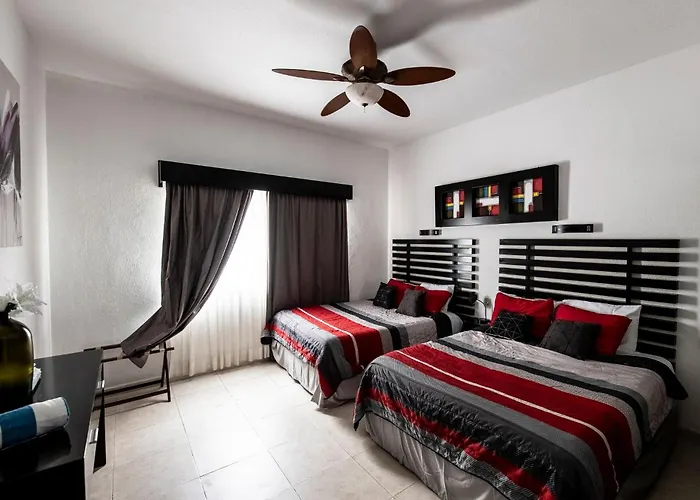 Penthouse Private Jacuzzi Bbq Family Friendly Maid Service Сasa de vacaciones