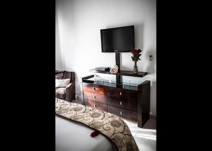 Penthouse Private Jacuzzi Bbq Family Friendly Maid Service Сasa de vacaciones *