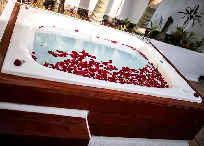 Penthouse Private Jacuzzi Bbq Family Friendly Maid Service Сasa de vacaciones