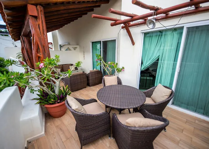 Penthouse Private Jacuzzi Bbq Family Friendly Maid Service