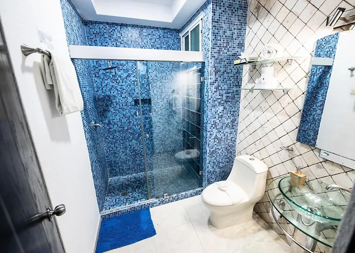 Penthouse Private Jacuzzi Bbq Family Friendly Maid Service Сasa de vacaciones *