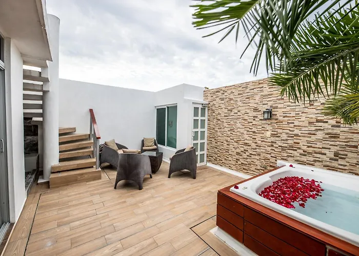 Penthouse Private Jacuzzi Bbq Family Friendly Maid Service